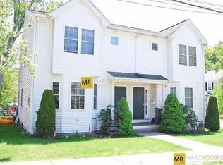 35 Lawrence St #34, Watertown, MA 02472