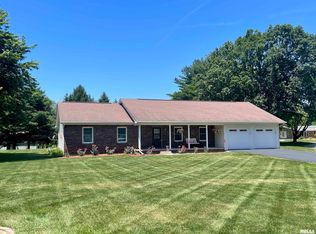 1937 N Walnut Rd, Rochester, IL 62563