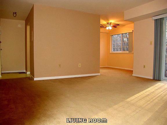 2nd image of 1543 Colonial Dr APT 103