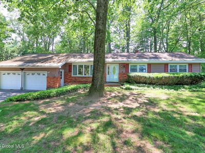 6 Hemlock Drive, Clifton Park, NY, 12065
