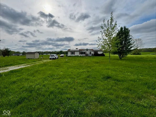 4792 W Fall Creek Rd, Crawfordsville, IN 47933