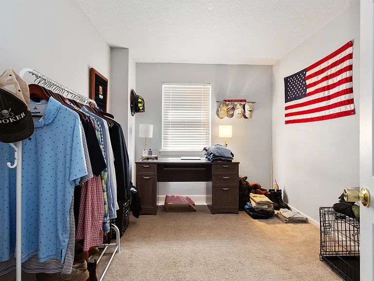 2305 Breakers Ct — Photo 10