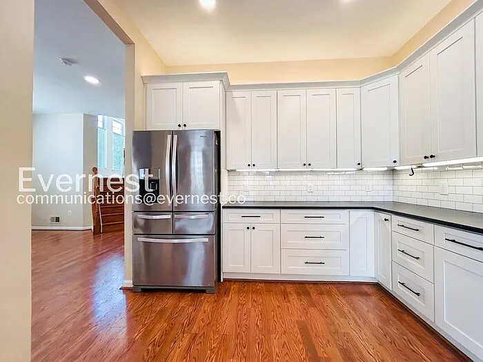 8348 Middle Ruddings Dr — Photo 3
