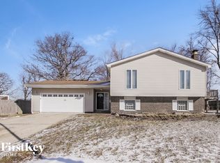 673 Sullivan Ln, University Park, IL