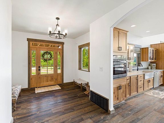 2nd image of 566 Kienas Rd
