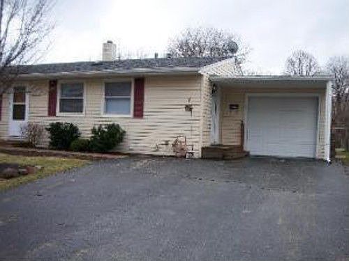 1st image of 656 Jefferson Ave