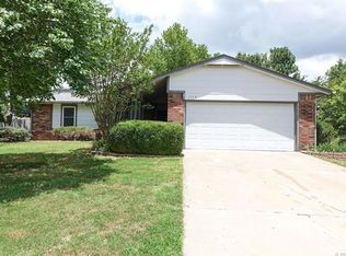 1116 W Gulfport Pl S, Broken Arrow, OK 74011