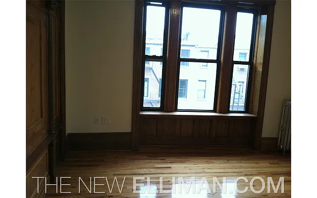 Sold by Douglas Elliman | media 15