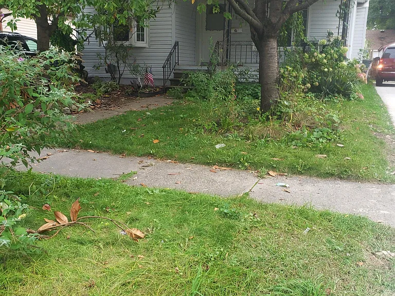 1820 E Hayes Ave — Photo 8