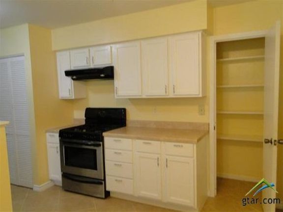 5th image of 510 Maxwell Dr