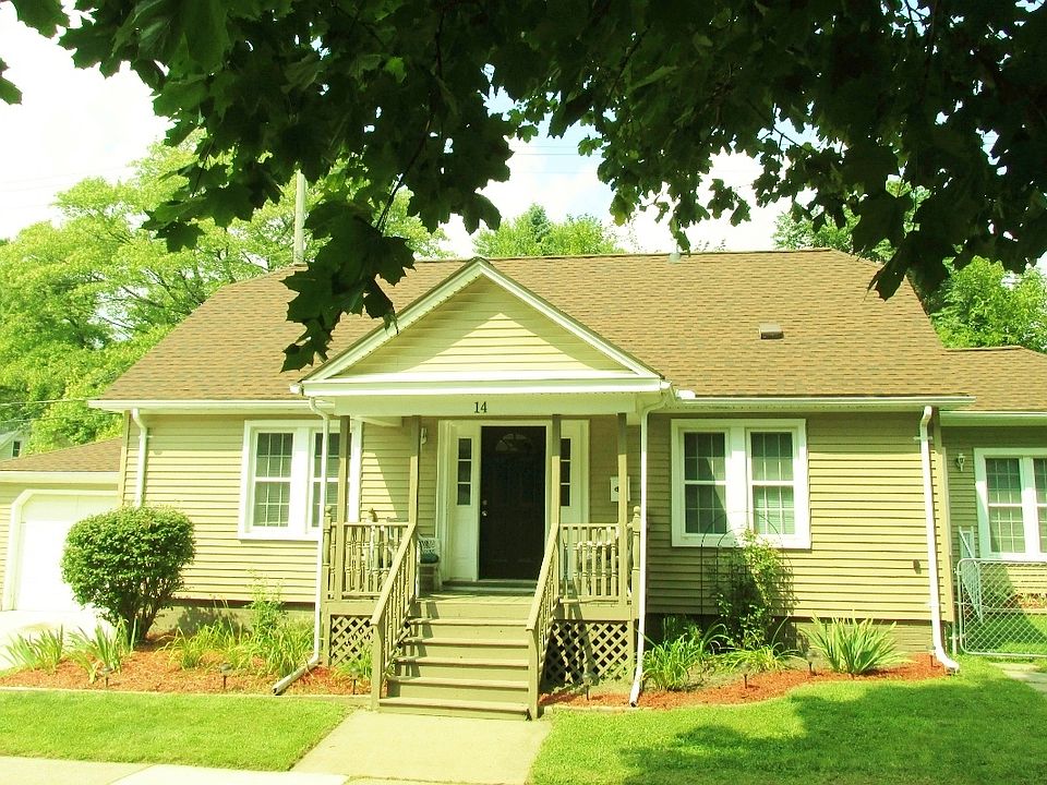 1st image of 14 Hollywood Ct