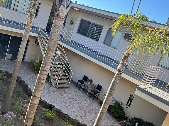 2nd image of 1729 N Kingsley Dr #205