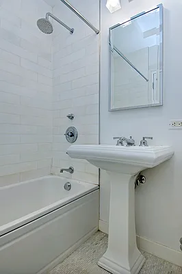Rented by Compass | media 9