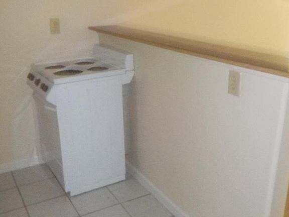 5th image of 3569 Douglass Ave #2