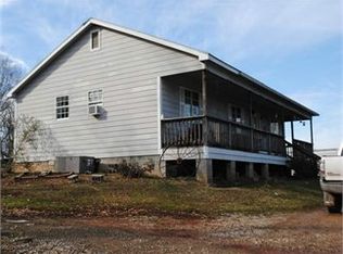 2997 Ambler Rdg, Walton, WV 25286
