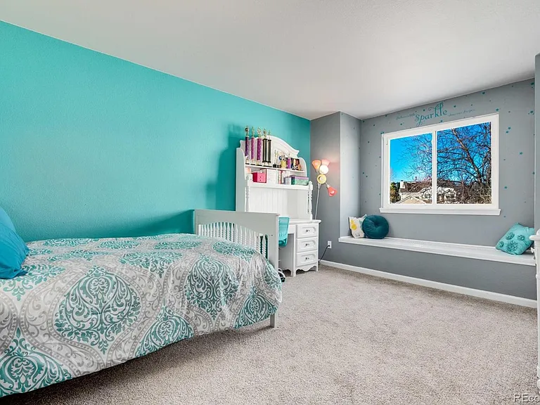 15581 Flowerhill Cir — Photo 17