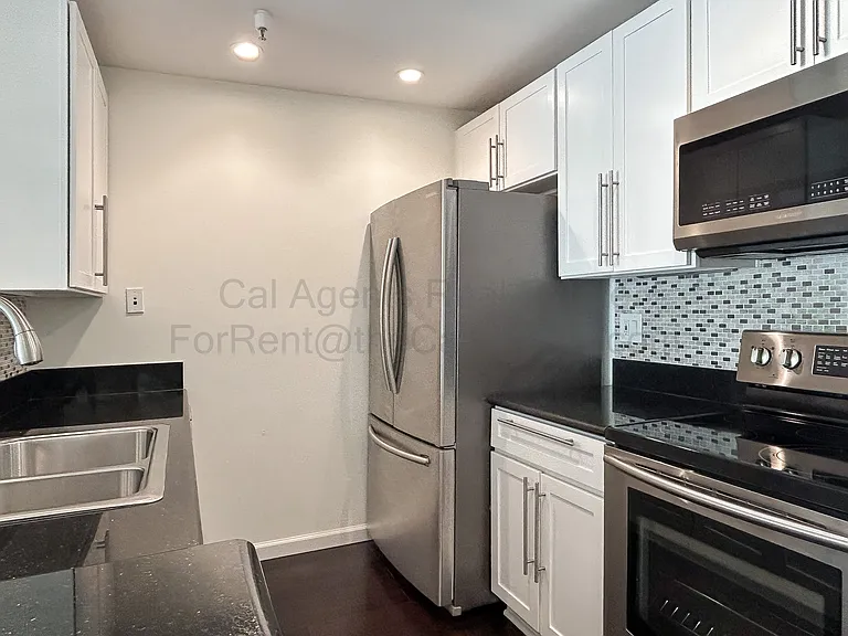 6400 Christie Ave #4219 — Photo 4