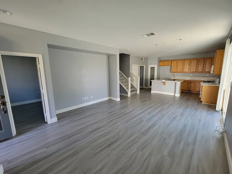 Living room/kitchen