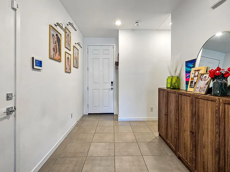 8820 W Agora Ln — Photo 4