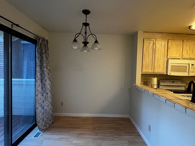 901 Russell Ave #115 — Photo 8