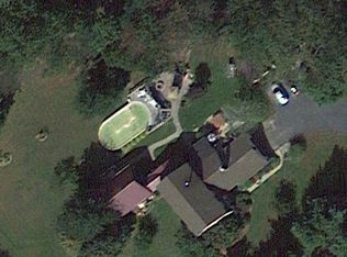 4 Debbie Ct, Chester, NY 10918