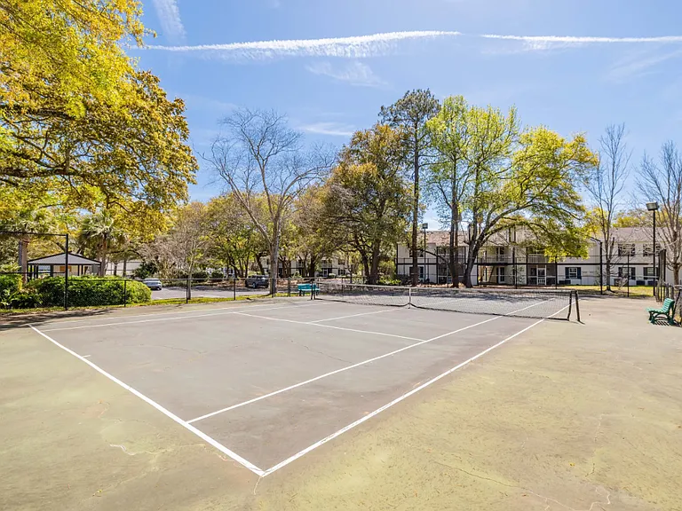 Tennis/Pickleball court
