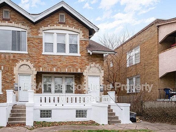 2nd image of 979 Burton Ave