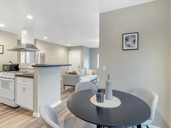 209 Madison Ave #D, Redwood City, CA 94061