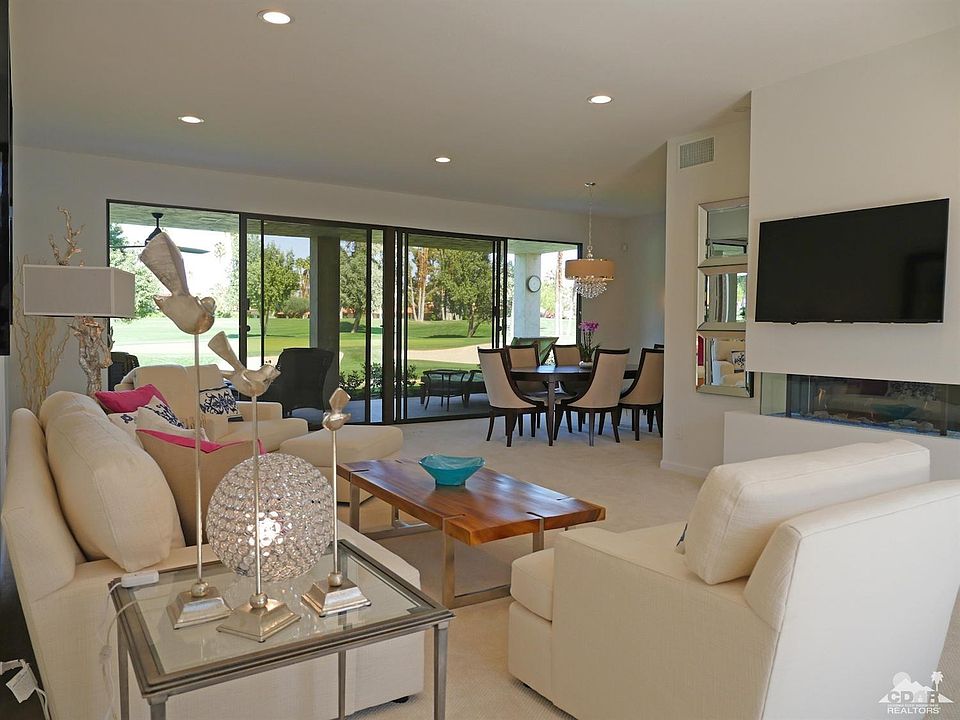 1st image of 78014 Lago Dr