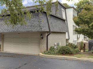 5105 Chemin De Vie NE, Sandy Springs, GA 30342