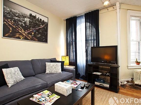 3rd image of 44 E 92nd St APT 2B