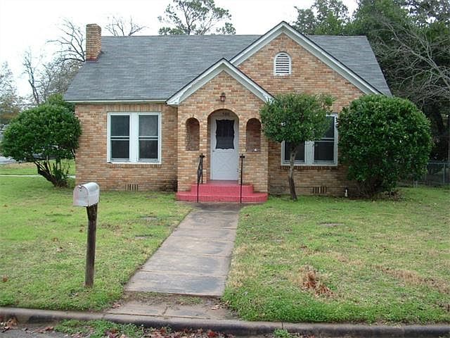 1st image of 506 Mills St