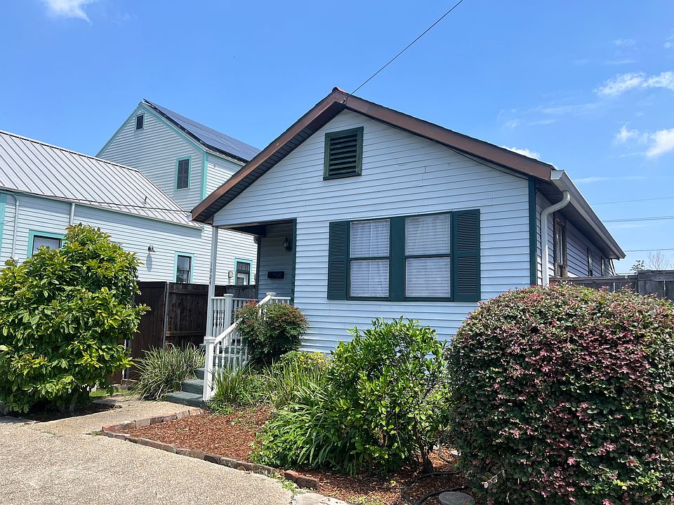 1st image of 1024 Delaronde St