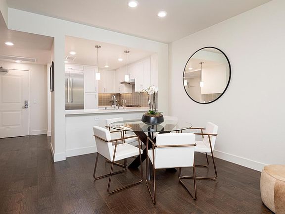 5th image of 657 Walnut St #326