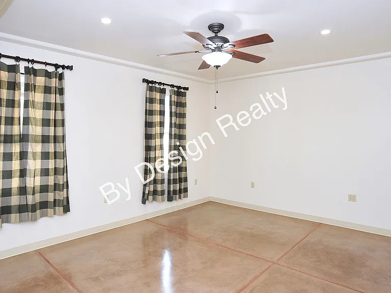 1040 E Halcyon Rd — Photo 13