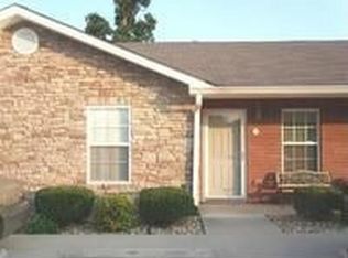 104 Colson Village Ct, Dover, TN 37058