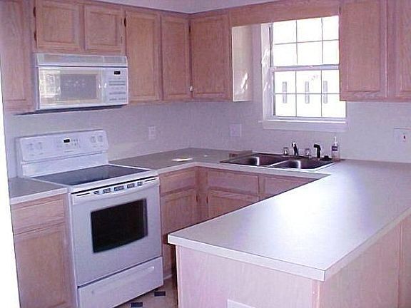 3rd image of 2942 D Mulberry Ln
