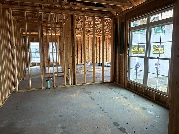 5th image of 191 Churchview Dr