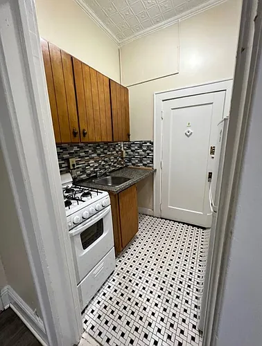 132 Jay St #5 Photo 1 132 Jay St #5 Photo 1