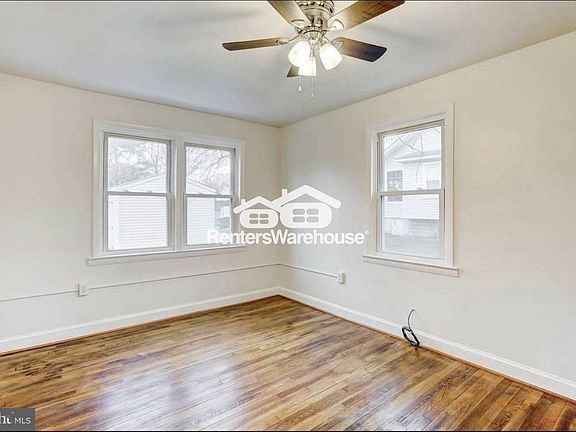 3rd image of 3219 Taylor Ave #1