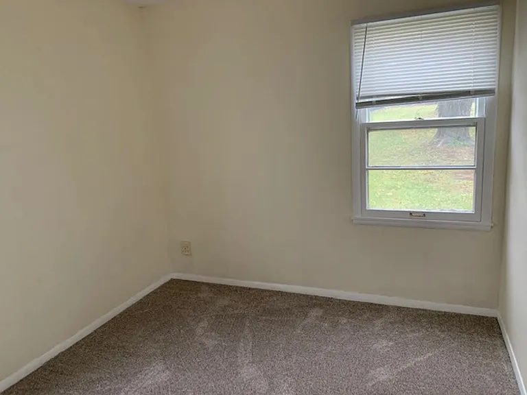 1334 N Linden St — Photo 4