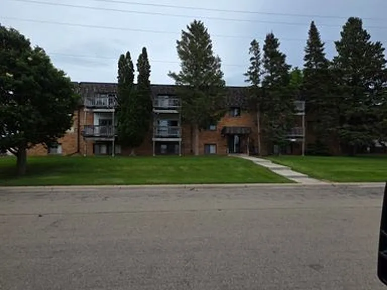 1927 Hartle Ave — Photo 2