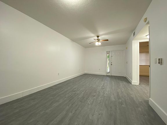 3rd image of 2600 SE 12th Pl Unit 104