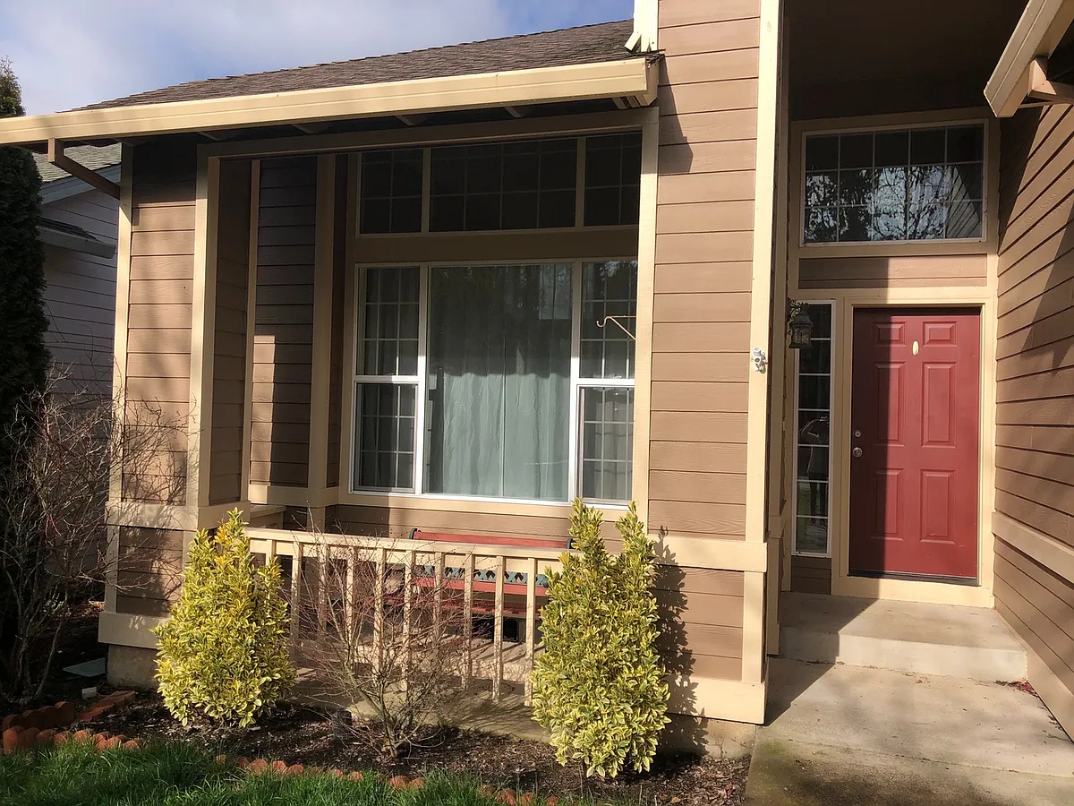 Building Photo - 17129 SW Cobble Ct