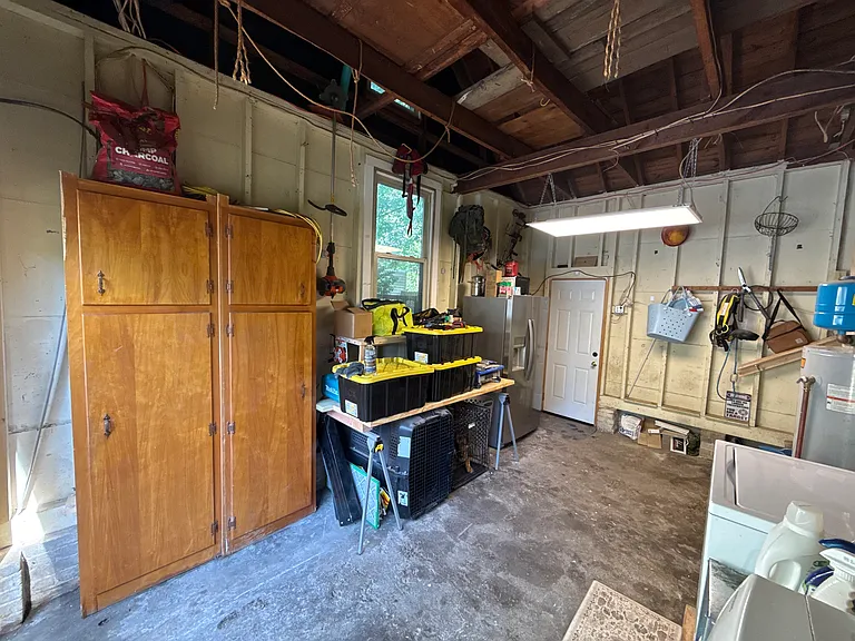 1214 Frank St — Photo 47