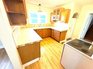 205 E 3rd St #A, Newberg, OR 97132