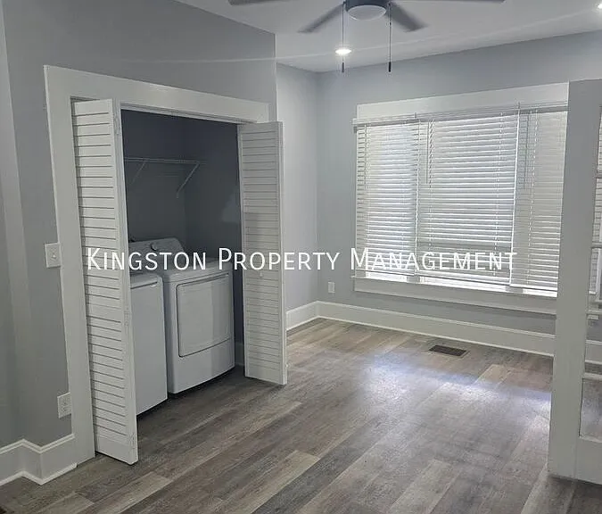 451 E Maxwell St #1 — Photo 5