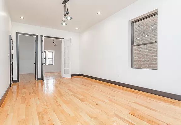 5th image of 378 Lewis Ave #6D