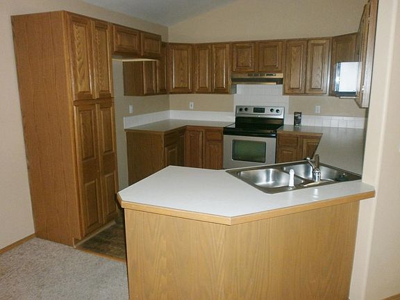 5th image of 1336 E Longhorn St