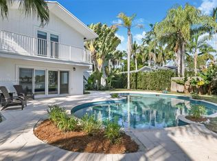 13575 SW 72nd Ave, Pinecrest, FL 33156